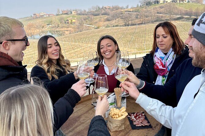 Local wines and traditional balsamic experience - Key Points