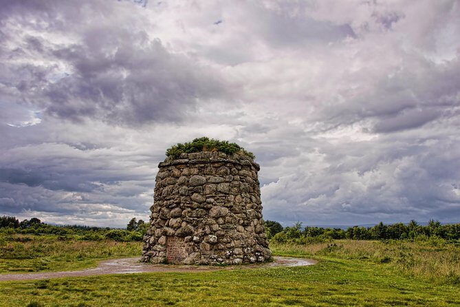 Loch Ness Cruise, Outlander & Urquhart Castle Tour from Inverness - The Experience in Detail