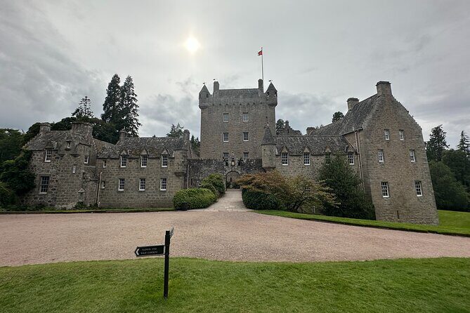 Loch Ness Tour: Day Trip to Loch Ness, Outlander Sites and More - Key Points