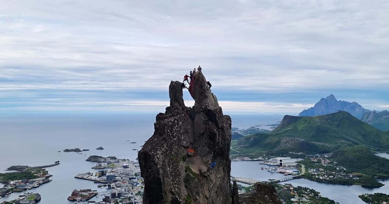 Lofoten: Climb Svolværgeita with a certified tour guide and experience the adventure! - Detailed Itinerary Breakdown