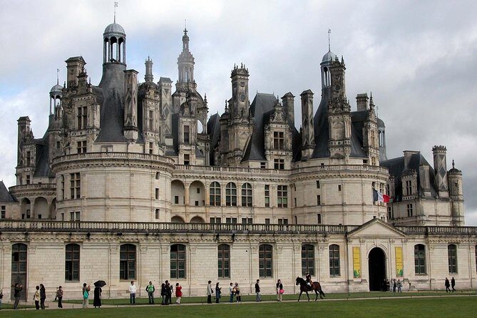 Loire Valley Castles VIP Private Tour: Chambord, Chenonceaux, Amboise - The Experience at a Glance: What It’s Like