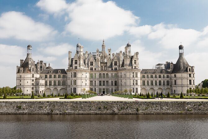 Loire Valley Private Day Trip with Chambord Winery Visit & Lunch - The Experience: What We Think