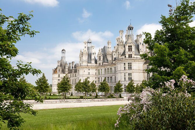Loire Valley Wines and Castle Small Group Day Trip from Paris - FAQ