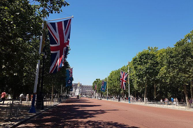 London 30 Top Sights with Fun Local Guide - FAQs