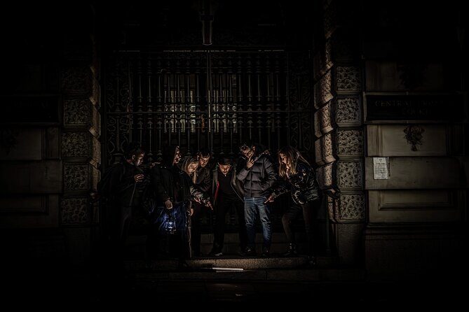 London After Dark: Haunted Ghost Walking Tour - Who Should Consider This Tour?