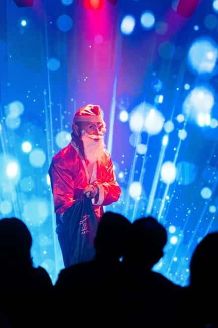 London: All I Want for Christmas is Cabaret Show - What to Expect from the Performance