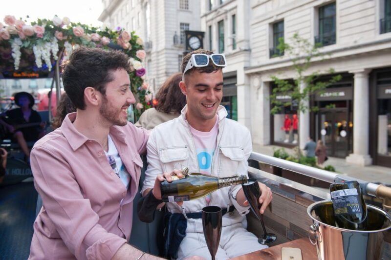 London: Bar Bus Tour by Tootbus - FAQ