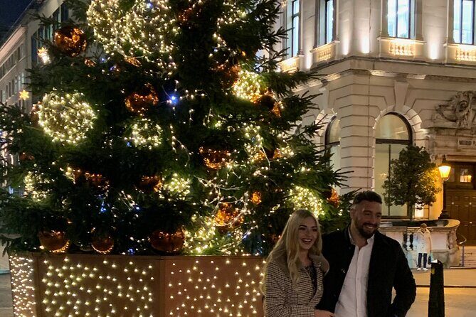 London Bespoke Black Cab Christmas Lights & Sights Private Tour - An In-Depth Look at the Tour