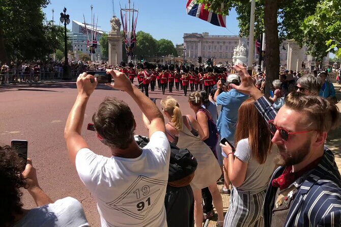 London Bike Tour: Landmarks, Secret Gems, Pub Stop & Street Art - FAQ: Practical Questions Answered