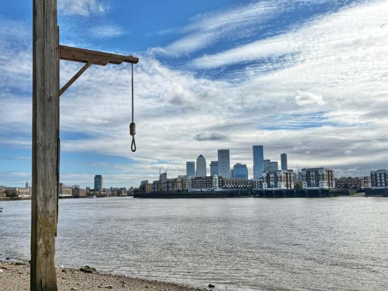 London: Bloody Thames, Pirates, and Execution Dock Tour - Exploring Londons Dark Waterways