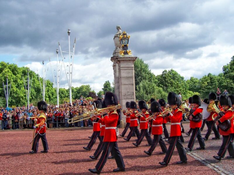 London: Buckingham Palace Changing of the Guard Guided Tour - Who Should Consider This Tour?