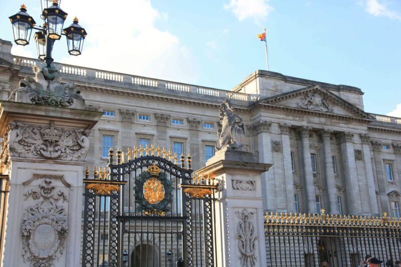 London: Buckingham Palace Entry Ticket & Royal Walking Tour - The Price and How It Stacks Up