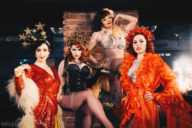 London: Burlesque Cabaret Show in the West End - The Dress Code and Atmosphere