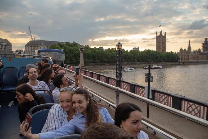 London by Night Sightseeing Open Top Bus Tour with Live Guide - Exploring London by Night: What You Can Expect