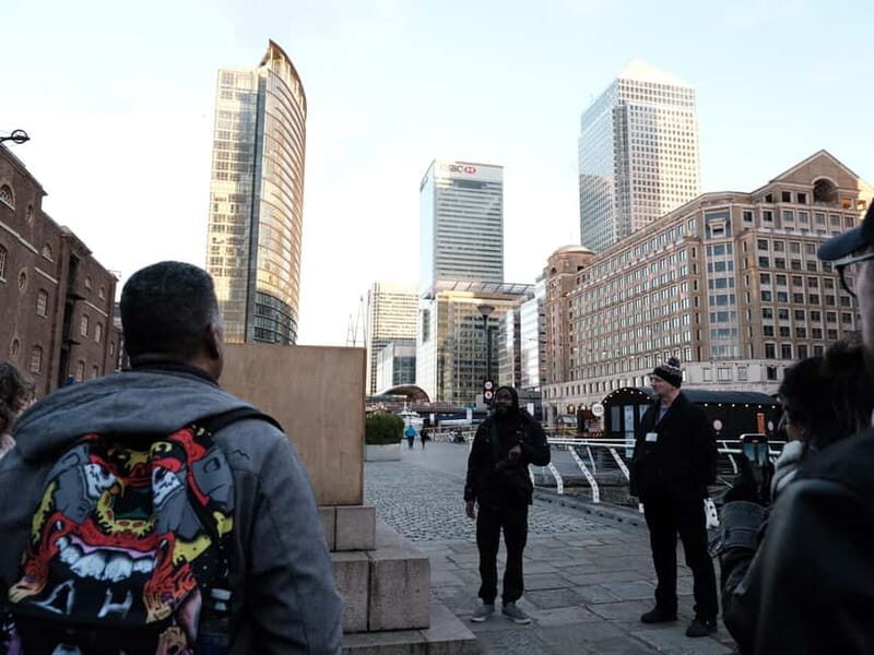 London Canary Wharf Walking Tour: Homelessness Revisited - Walking Docks and Contrasts