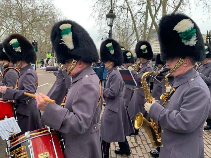 London: Changing of the Guard Experience with a Historian - FAQ