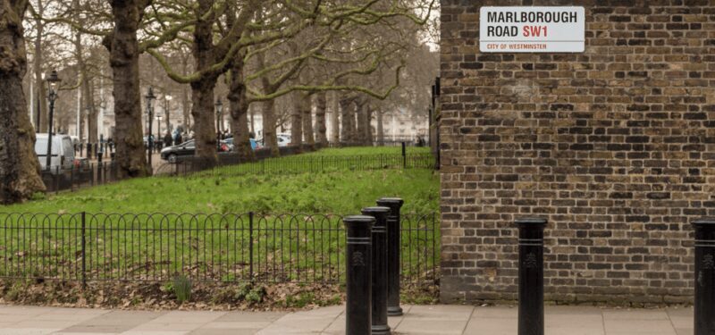 London: Changing of the Guard with a an APP - Key Points