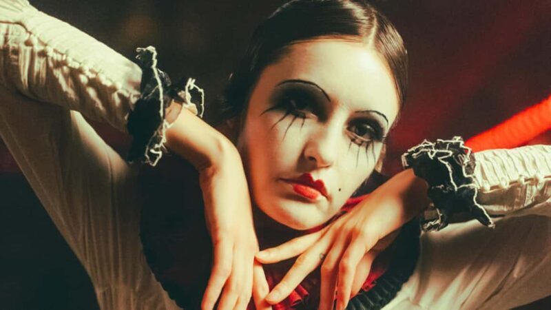 London: CHAT NOIR! Cabaret Experience with 3-Course Meal - Key Points