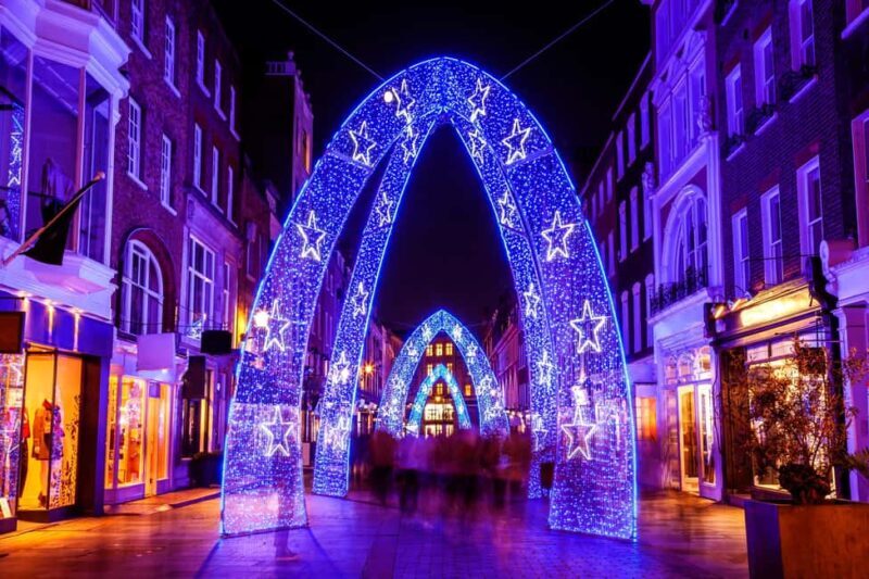 London: Christmas Carols and Lights Private Tour - A Warm Welcome to London’s Christmas Spirit