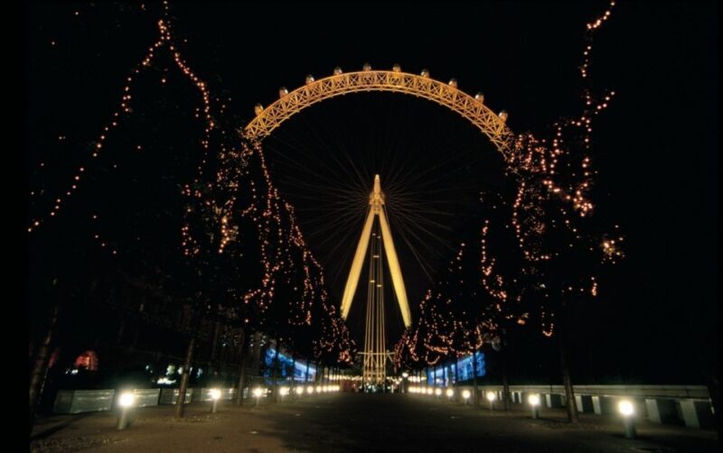 London: Christmas Lights Bus Tour With Live Guide - FAQ