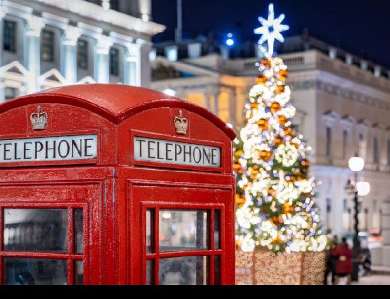 London: Christmas Lights Bus Tour With Live Guide - Photo Tips That Actually Help on a Moving Bus