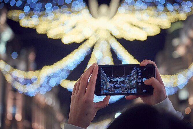 London Christmas Lights Guided Walking Tour - The Experience and Atmosphere