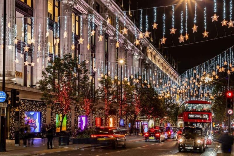 London: Christmas Lights Tour by Vintage Bus - FAQs