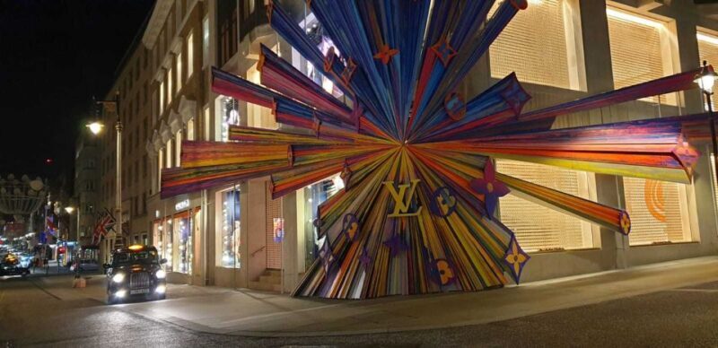 London: Christmas Lights Tour in a Black Cab - Key Points