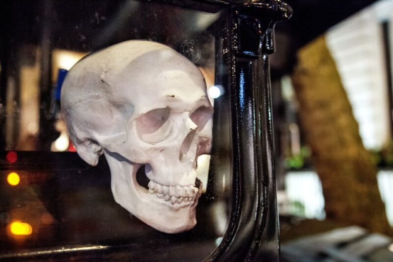 London: Comedy Horror Ghost Tour on a Bus - The Experience: What to Expect