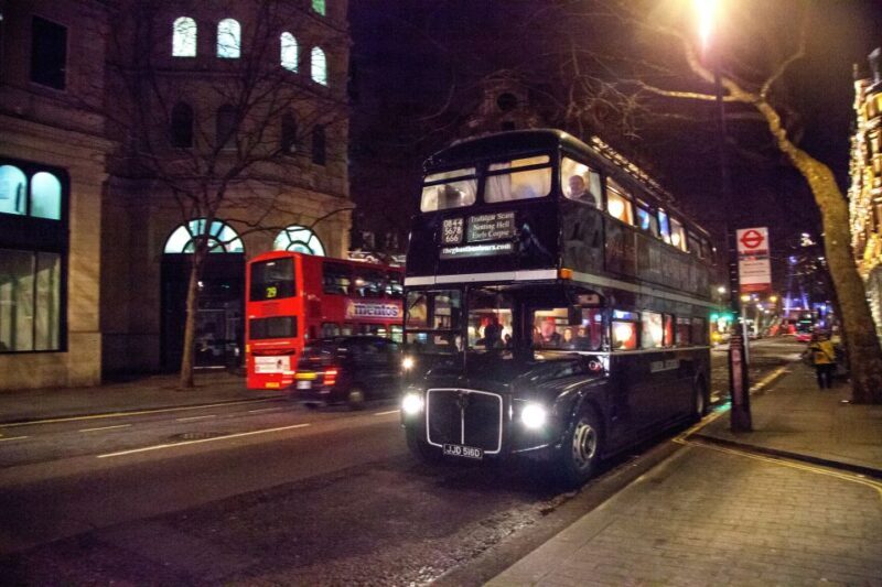London: Comedy Horror Ghost Tour on a Bus - The Atmosphere and Entertainment Value