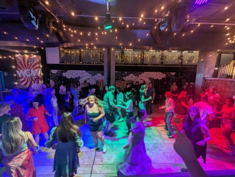 London: Country Music Party with Line Dancing, Two-stepping - Who Should Consider This Experience?
