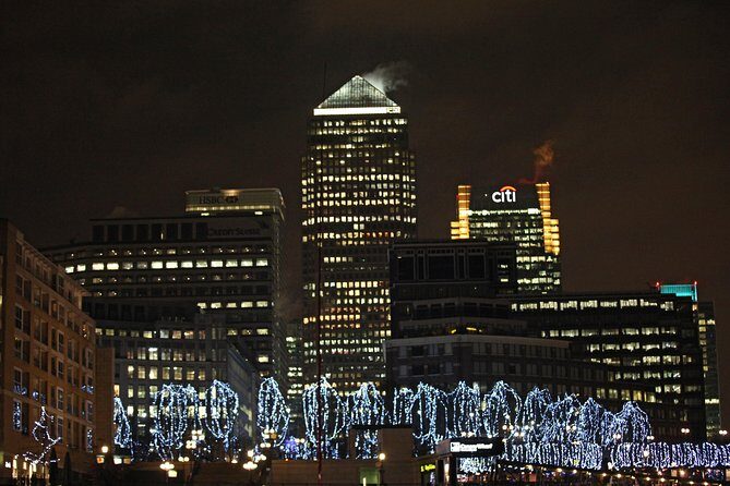 London Dinner Cruise on the Thames River - FAQs