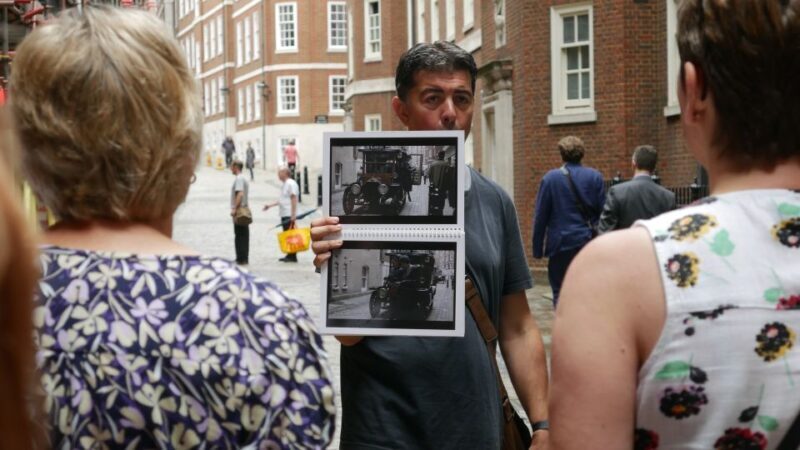 London: Downton Abbey Guided Walking Tour - An In-Depth Look at the Downton Abbey London Walking Tour