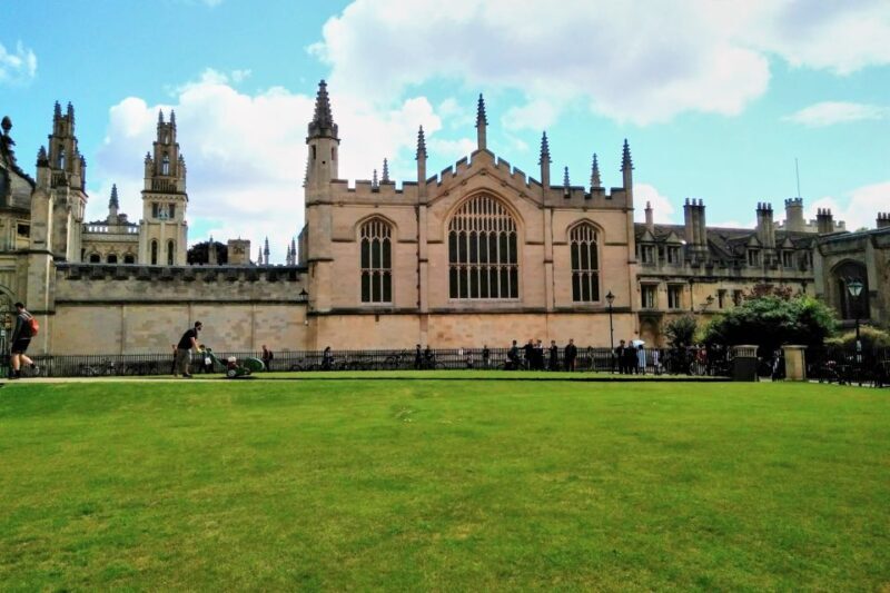 London: Downton Abbey Tour with Highclere, Bampton & Oxford - Who Should Consider This Tour?