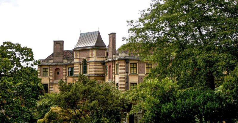 London: Entry Ticket to Eltham Palace and Gardens - A Closer Look at Eltham Palace and Gardens