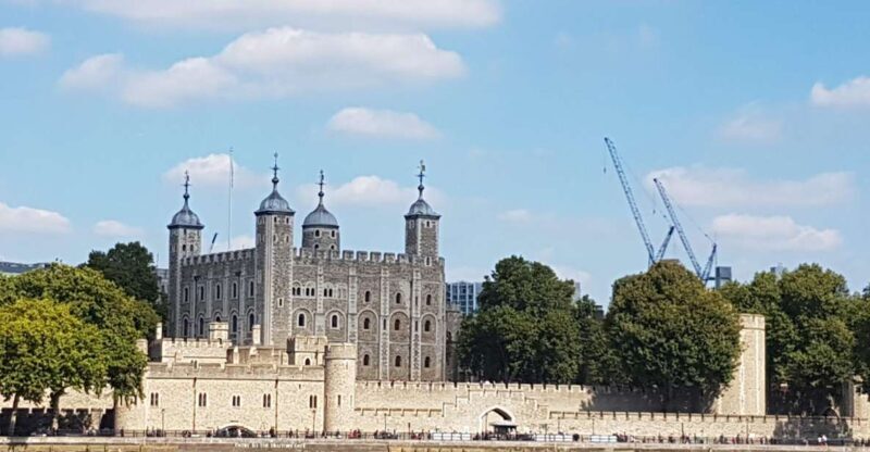 London: Explore The Tower of London & Tower Bridge! - Exploring London: A Dive Into Historic Landmarks with a Great Tour
