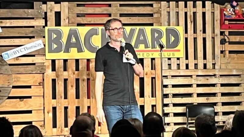 London: Friday Night at The Backyard Comedy Club - The Venue and Atmosphere