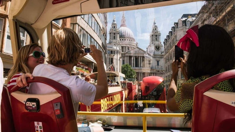 London from Edinburgh by Rail with Sightseeing & London Eye. - The itinerary in detail