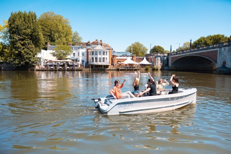 London: GoBoat Rental in Kingston upon Thames - The Practical Side: Duration, Cost, and What’s Included