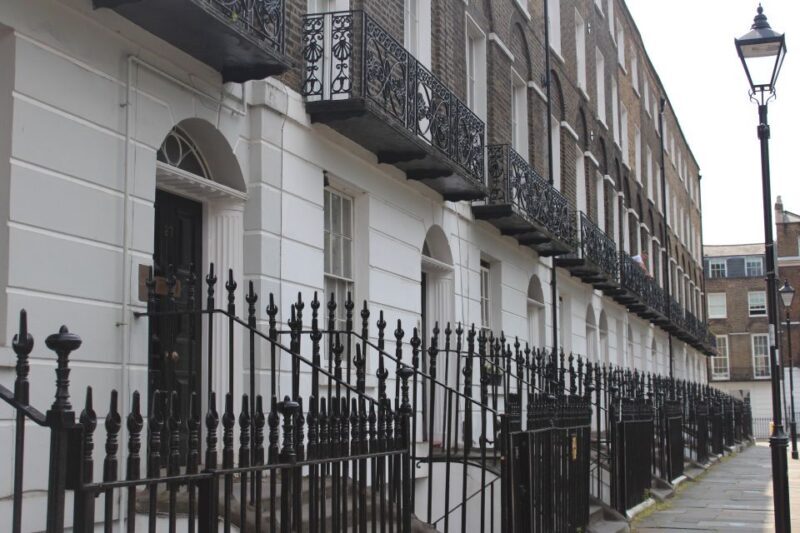 London: Guided Harry Potter Bus Tour of Locations - The Balance: Pros and Cons