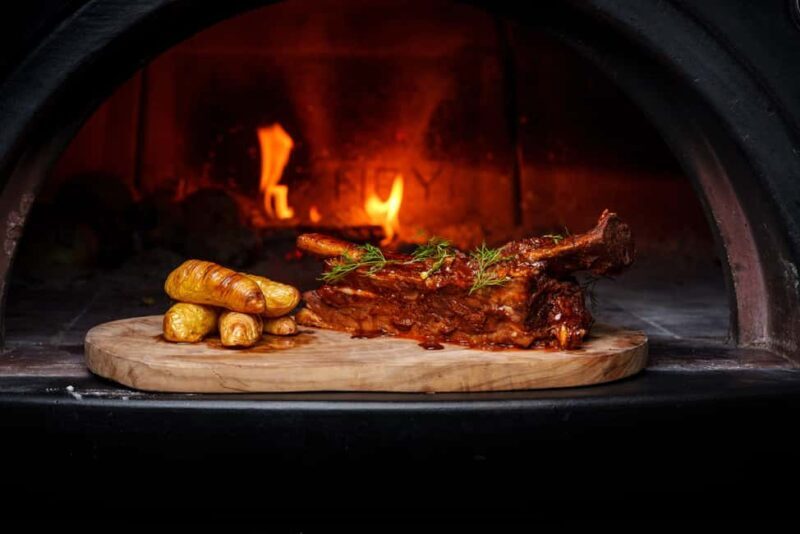 London: Guided tour of London with Sunday Roast - An Inside Look at the Tour Experience