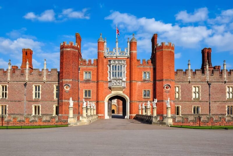 London: Hampton Court Palace Private Tour with Train Option - Key Points