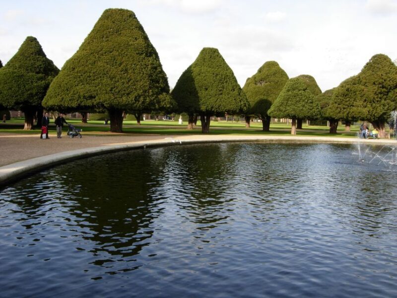 London: Hampton Court Private Guided Tour - What is the Hampton Court Private Guided Tour?