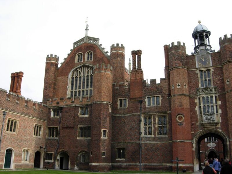 London: Hampton Court Private Guided Tour - FAQs