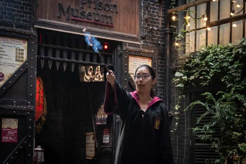 London: Harry Potter Sights and Azkaban Prison: Deluxe Tour - Key Points