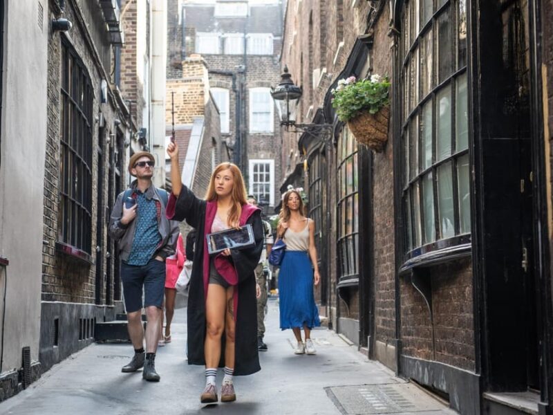 London: Harry Potter Tour and London Bridge Tombs Experience - Key Points