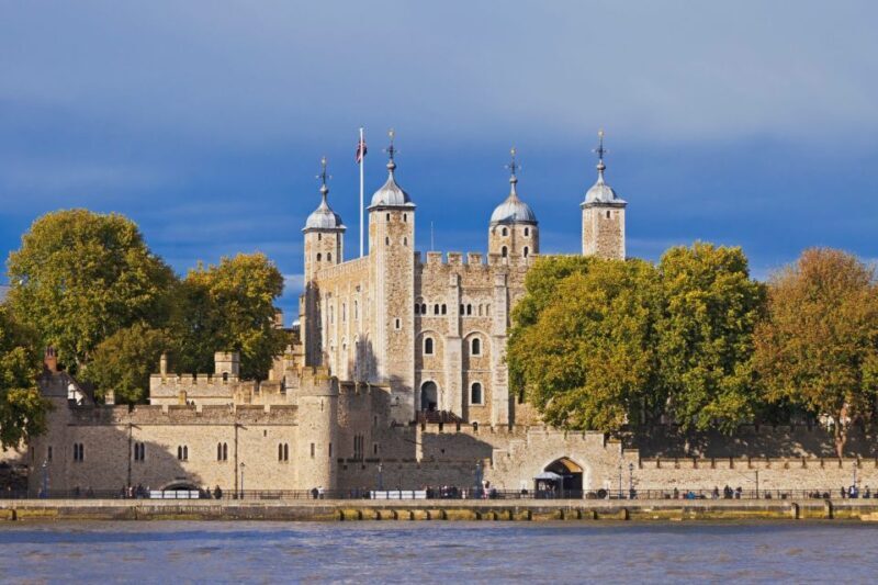 London: Harry Potter Walking Tour and Tower of London Entry - Is the Price Worth It?