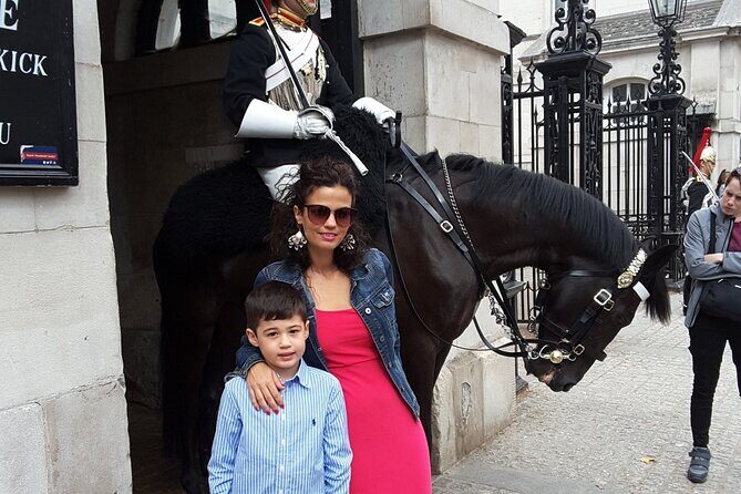 London Highlights Family-Friendly Walking Tour with Top Guide - Who Will Love This Tour?