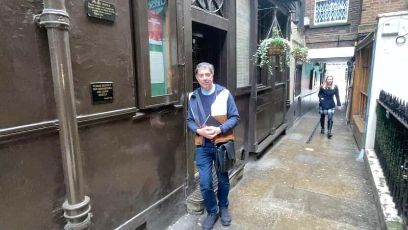 London: Historic Pub Walking Tour for Small Groups - What to Expect from This Tour