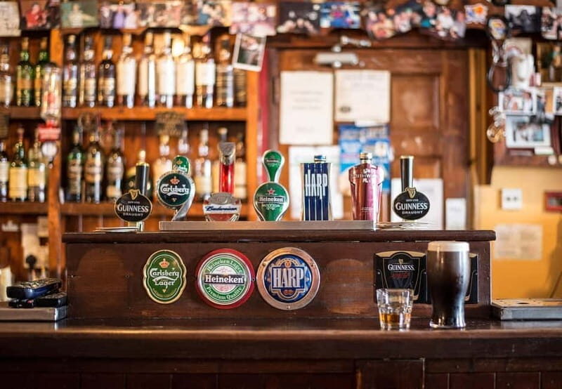 London: Historic Pubs of Central London Walking Tour - The Guide: Knowledgeable and Engaging